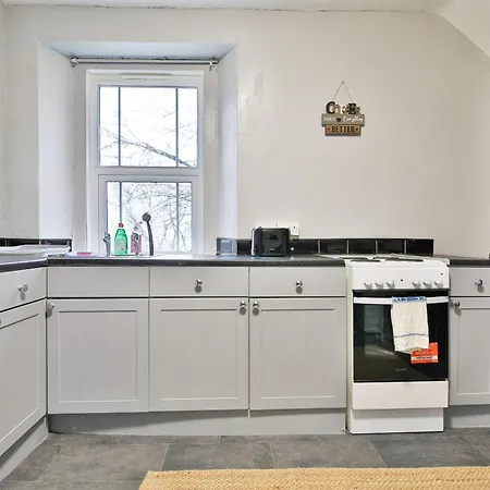 Apartman April Disc - Long - Contractors *